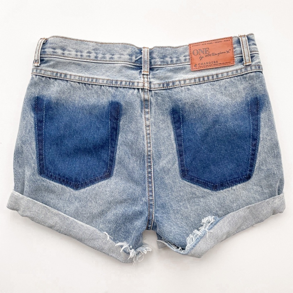 One Teaspoon Shorts - Picture 6 of 11